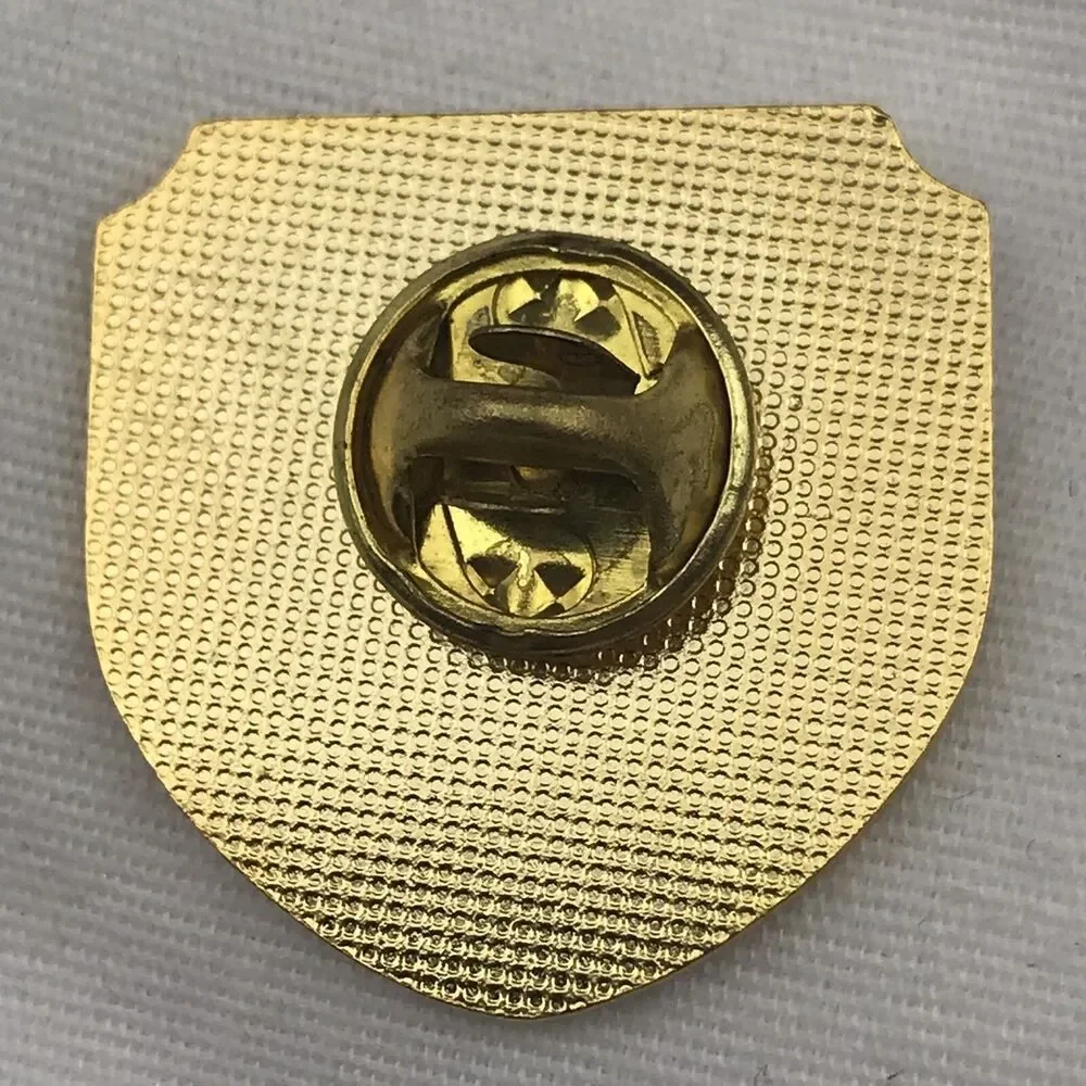 KENTUCKY BKG USA Flag Bald Eagle Shield Lapel Pin Gold Multi Vintage